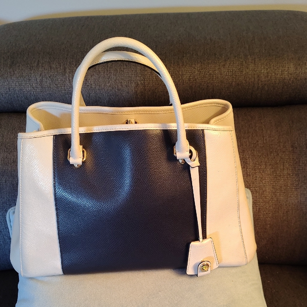 Elegant Cream and Dark Blue COACH Women's Handbag, Used, Like New.